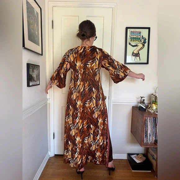 70s Vintage Leisure Lovers Jumpsuit w Attached Leopard Cape Sz M - Picture 5 of 12